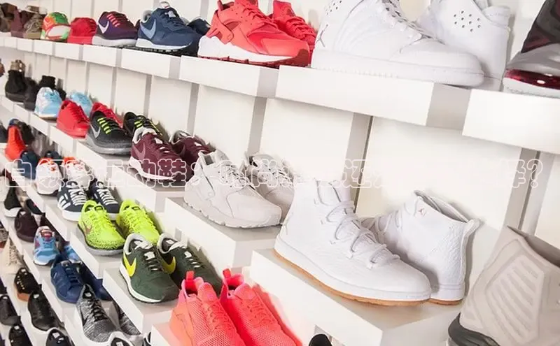 必一体育运动百度手机卫士白领穿运动鞋：时尚潮流还是舒适选择？