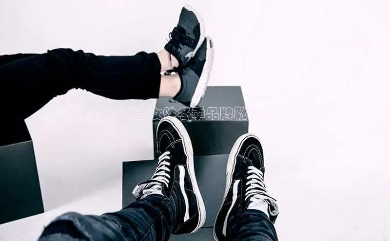 b体育在线登录网页版百度翻译2024 年最新潮流女性冬季品牌靴款：风格与舒适
兼具