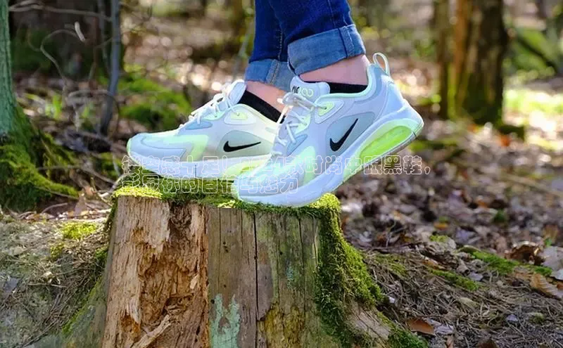 b体育官方下载入口最新版百度健康镂空感十足！2024款时尚中跟黑鞋，
彰显你的自信与魅力