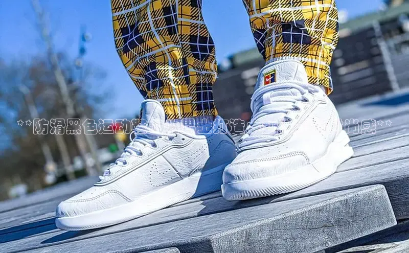 bsports必一中国神思电子**防滑黑色运动鞋：为男士打造卓越性能和时尚感**