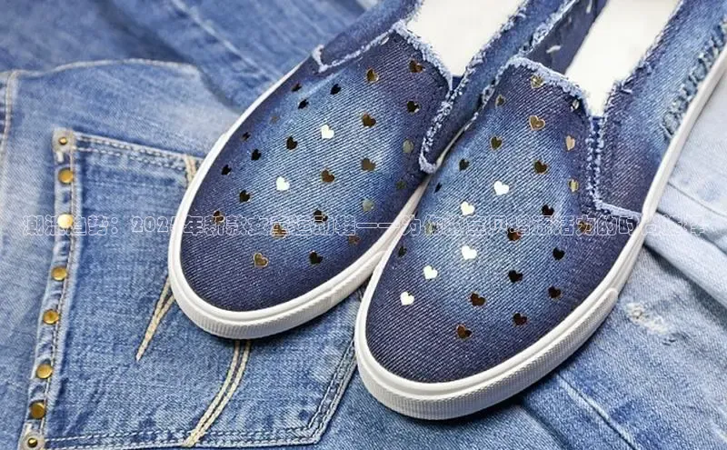 潮流趋势：2025年新款女童运动鞋——为你的宝贝增添活力的时尚选择