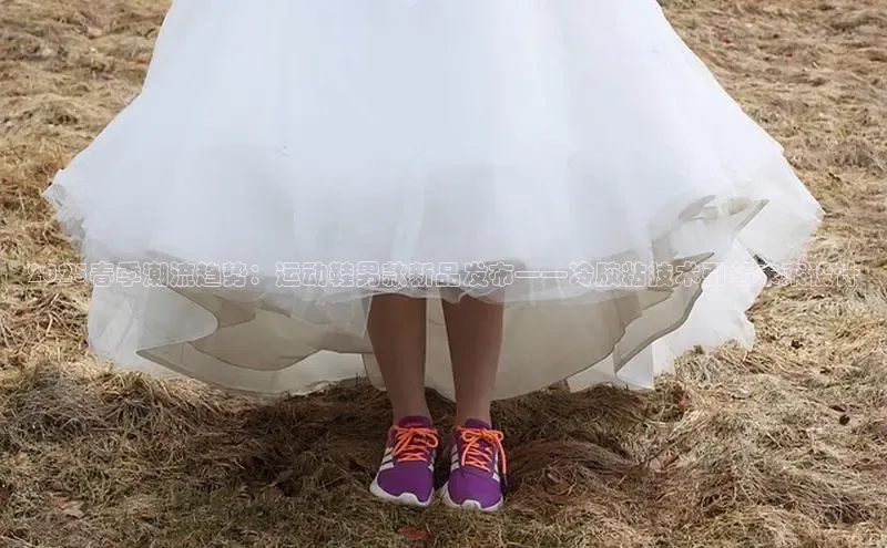 2025春季潮流趋势：运动鞋男款新品发布——冷胶粘技术引领未来设计